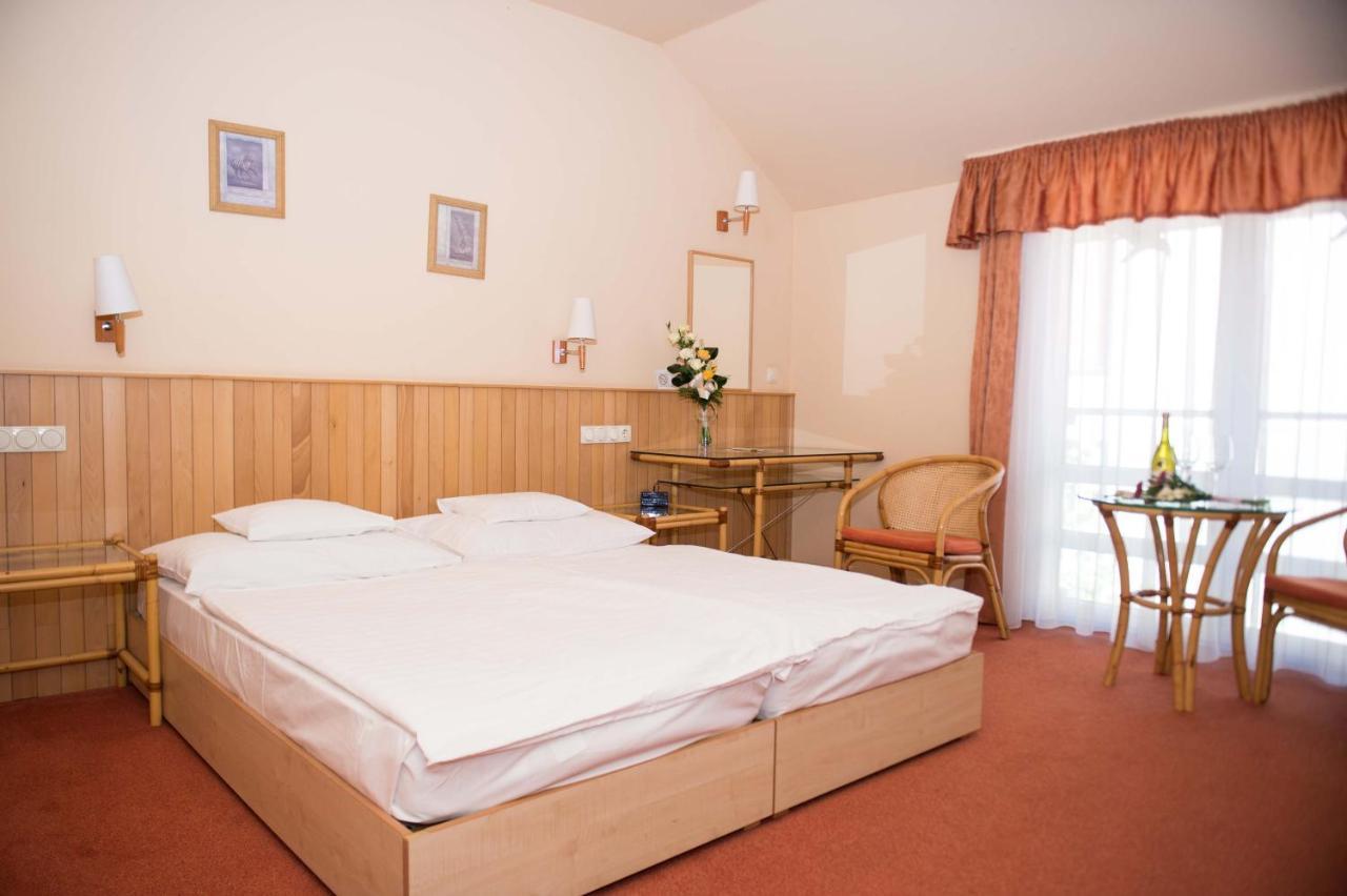 Martfu Hotel Thermal Spa المظهر الخارجي الصورة