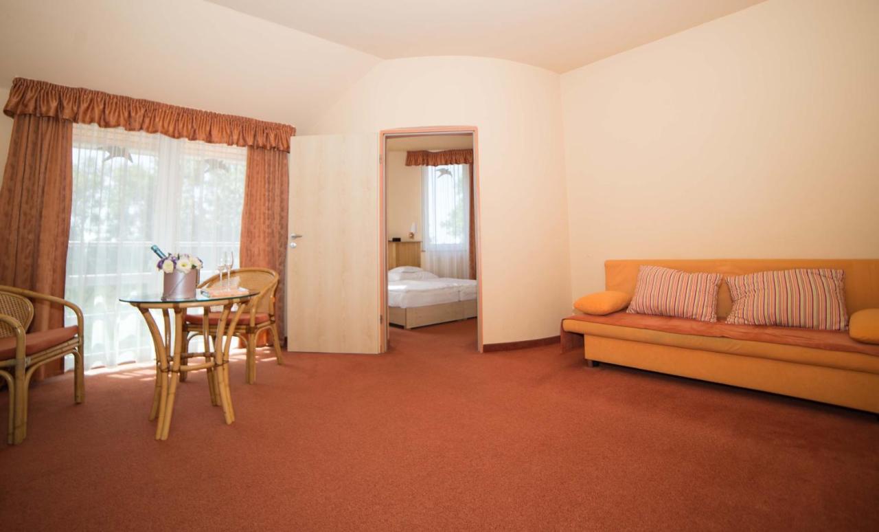 Martfu Hotel Thermal Spa المظهر الخارجي الصورة