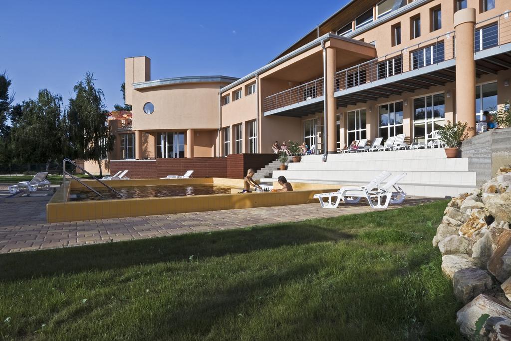 Martfu Hotel Thermal Spa المظهر الخارجي الصورة